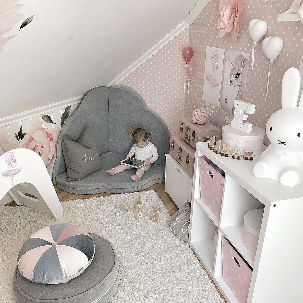 Eversby Edit — Folding Cloud Play Mat — Light Grey Velvet