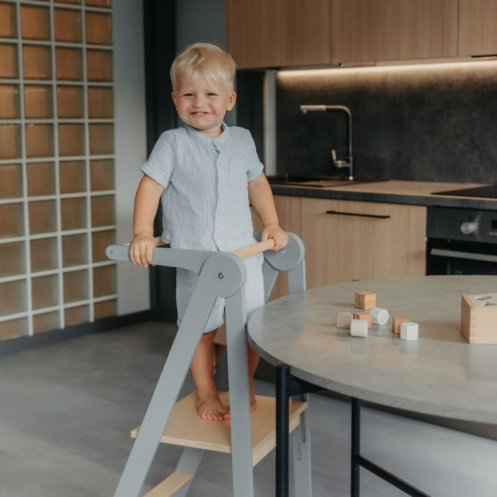 Eversby Edit — Foldable Kitchen Tower with Removable Rail