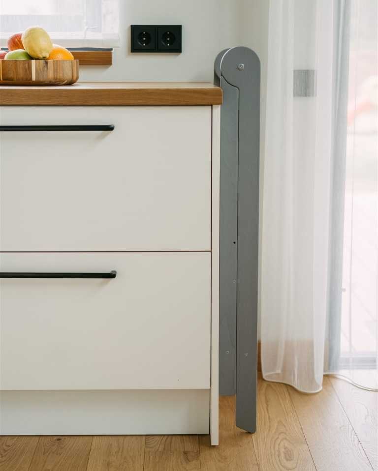 Eversby Edit — Foldable Kitchen Tower with Removable Rail