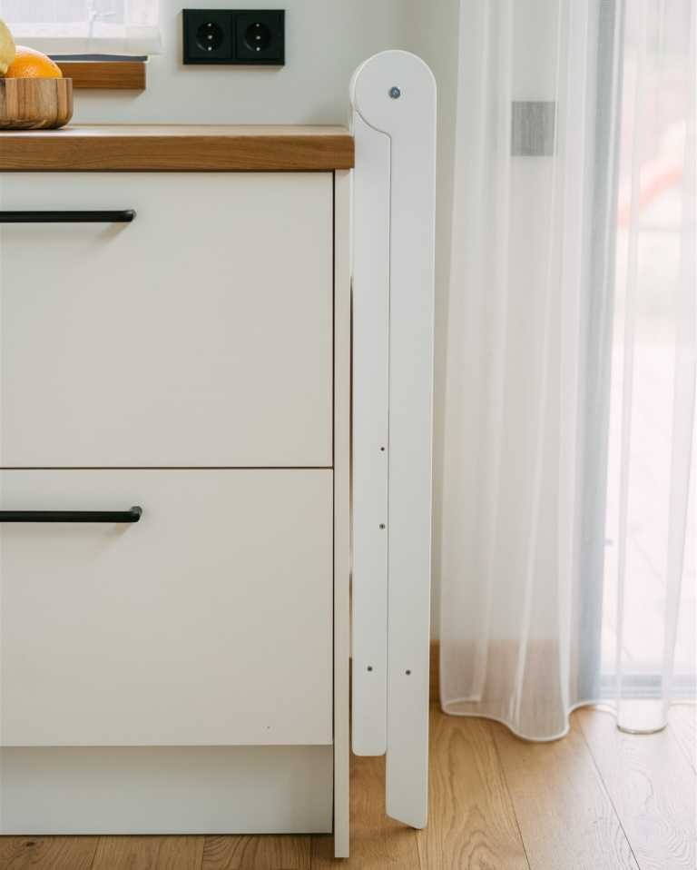 Eversby Edit — Foldable Kitchen Tower with Removable Rail
